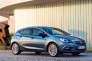 Opel Astra получил битурбированный дизель