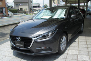 Фото обновленного хэтчбека Mazda3