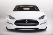 Tesla готовит электрический компакт седан