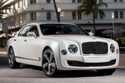 Bentley готовит к показу новые автомобили