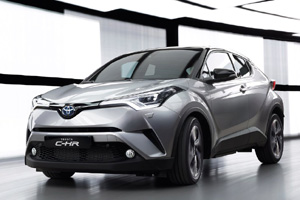 Toyota C-HR поступит в продажу в 2017 году