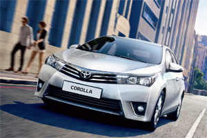 Toyota начинает продажи обновленного седана Corolla