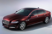 Jaguar показал в Пекине удлиненный седан XF
