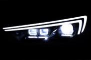 Opel показал оптику модели Insignia нового поколения