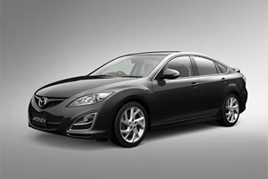 Новая Mazda6 получила "баранку" от "трешки"