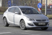 Фото обновленного Opel Astra 