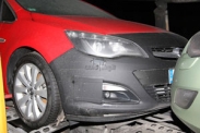 Первое фото обновленного Opel Astra 