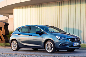 Opel Astra получил битурбированный дизель