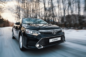 Компания Toyota увеличила рублевые цены на свои автомобили