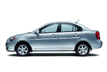 Hyundai представляет новый автомобиль Verna.