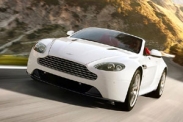 Aston Martin обновил купе и родстер V8 Vantage 