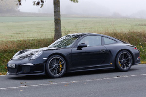 Новый Porsche 911 R замечен во время тестов
