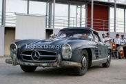 Ржавый Mercedes-Benz 300 SL оценили в 402 000 евро