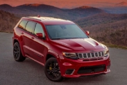 В Нью-Йорке представят самую мощную версию Jeep Grand Cherokee