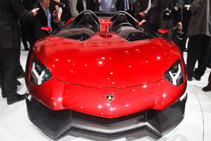 Компания Lamborghini показала суперкар без крыши 