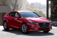 Mazda представила обновленную Mazda3