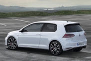 Volkswagen Golf R представят осенью