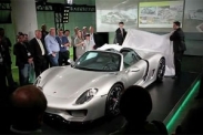Porsche показал гибрид 918 Spyder VIP- клиентам 