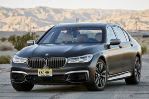 BMW отзывает топовую версию «семерки»