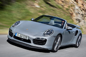Porsche рассекретил открытые версии 911 Turbo и Turbo S