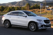 Mercedes-Benz GLE Coupe сбрасывает камуфляж