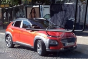 Hyundai Kona заметили во время съемок рекламного ролика