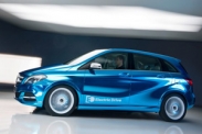 Mercedes-Benz везет в Париж электрический B-Class 