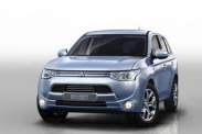 Mitsubishi покажет на автосалоне в Париже гибридный Outlander 