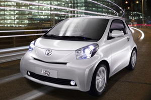 Toyota представила в Нью-Йорке концепт-кар Scion iQ