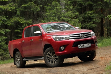 Toyota отзывает 3,4 тысячи вездеходов в России