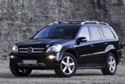 Новый Mercedes-Benz GL: премиум-класс на дороге и бездорожье.