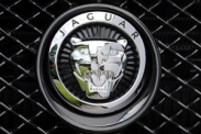 Jaguar начал продажу моделей XF и XJ с новыми двигателями