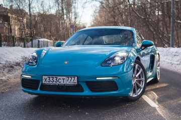 Porsche отзывает спорткары в России