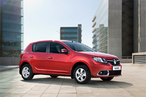 Озвучена стоимость мощных версий Renault Logan и Sandero