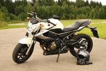 Тест-драйв Yamaha XJ6 Diversion: городской диверсант