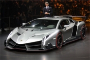 Суперкар Lamborghini Veneno на автосалоне в Женеве