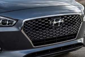Hyundai готовит к премьере седан Elantra GT