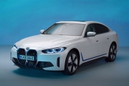 BMW i4 предстал в товарном виде