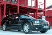 Многоцелевой универсальный Chrysler 300C Touring.
