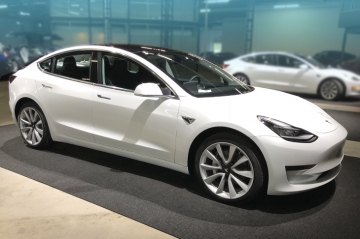 Tesla программно улучшила динамику седана Model 3