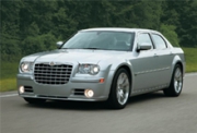 Начало продаж Chrysler 300C SRT-8 в России.