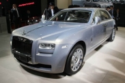 В Шанхае показали удлиненный Rolls-Royce Ghost