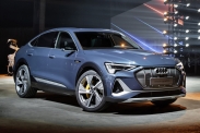 Audi представила купеобразный e-tron Sportback