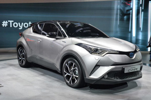 Toyota представила в Женеве серийный кроссовер C-HR