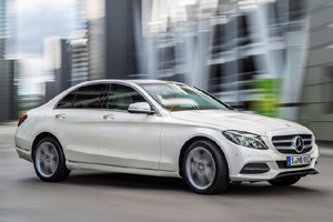 Названы рублевые цены на новые модели Mercedes-Benz
