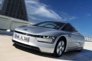 Volkswagen продал первый серийный гибрид XL1