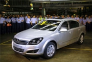 Первый Astra-Sedan собран на заводе в польском г. Гливицe
