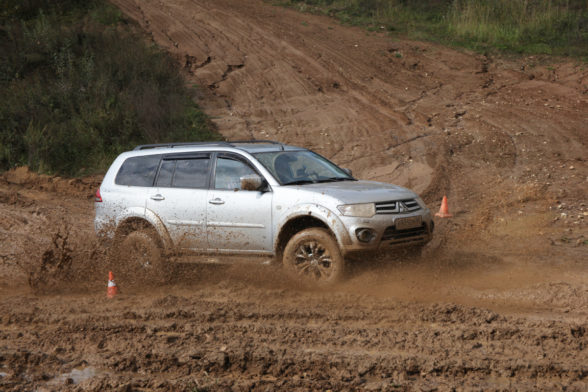 Mitsubishi Pajero Sport: Утилитарное решение