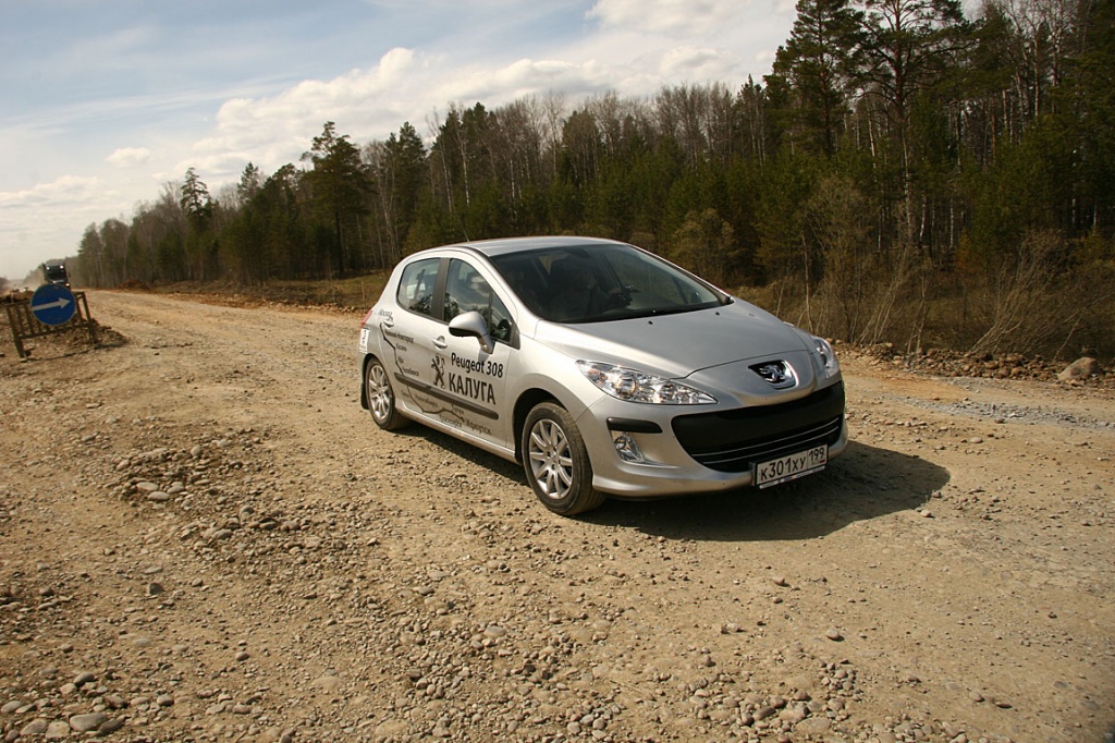 Peugeot 308: Упакован в России