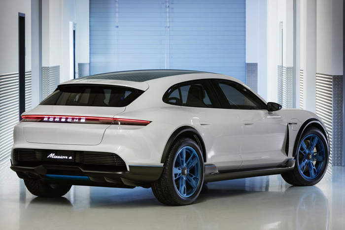 Porsche Mission E Cross Turismo